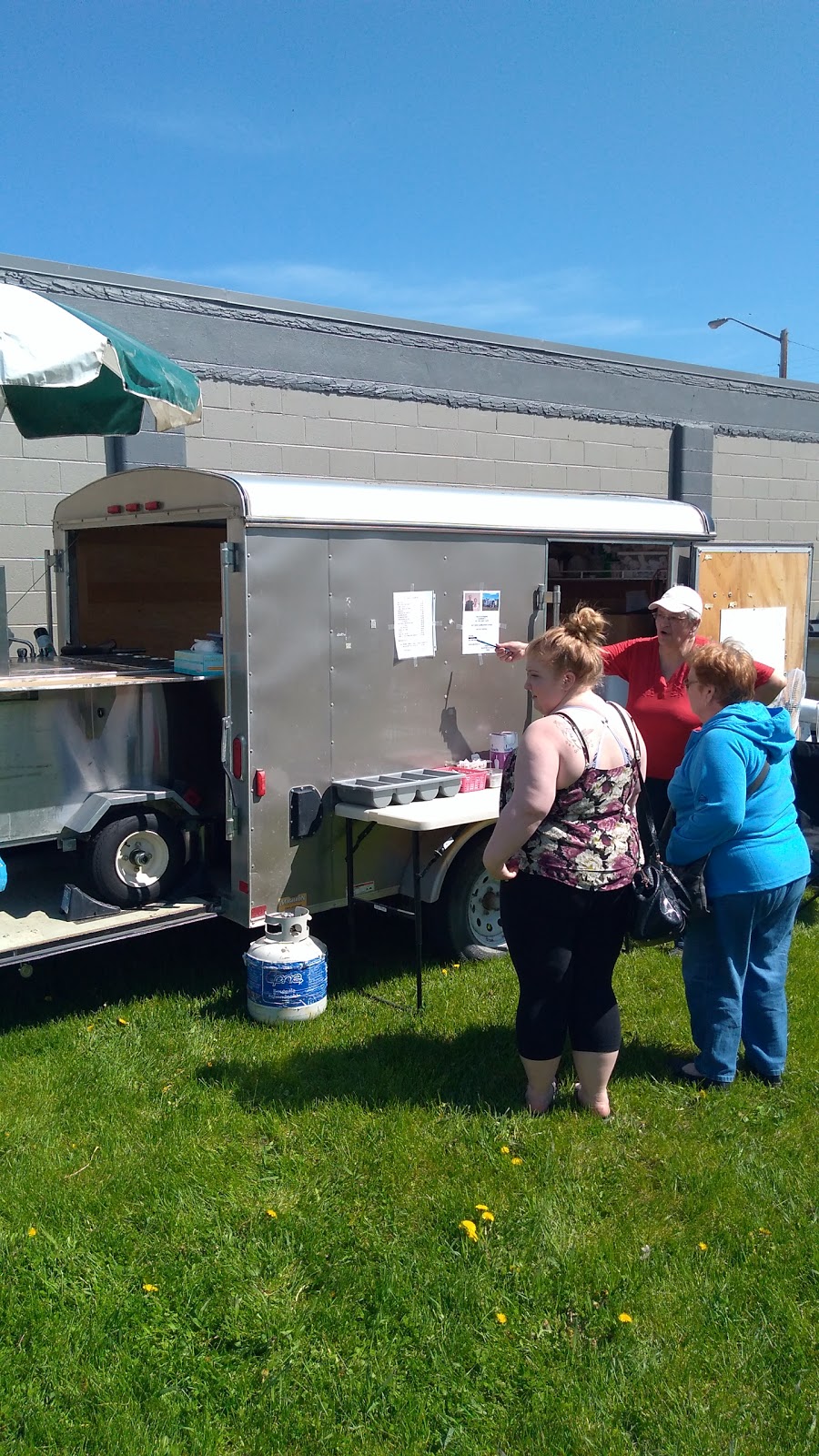 Rays Market | 5120 52 St, Wabamun, AB T0E 2K0, Canada | Phone: (780) 892-2230