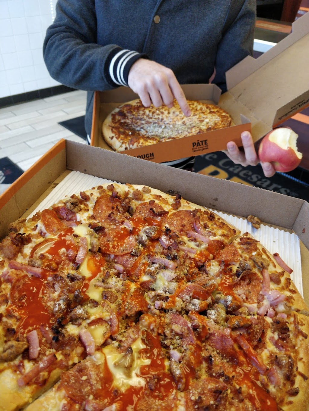 Little Caesars Pizza | 20 Queen St S, Tilbury, ON N0P 2L0, Canada | Phone: (519) 682-3010