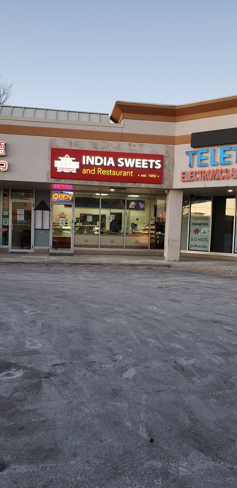 India Sweets and Restaurant - Markham Road location | 9909 Markham Rd Unit 14, Markham, ON L6E 0B7, Canada | Phone: (905) 201-5134