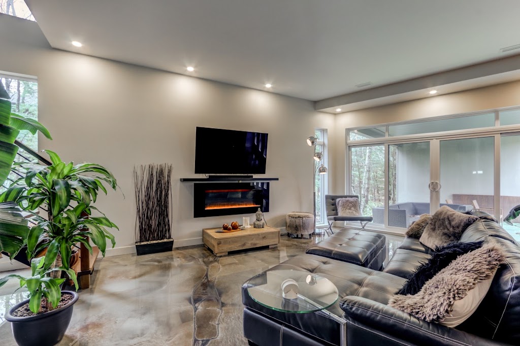 Mélanie St-Pierre Courtière en Immobilier Sutton Synergie | 995 R. Maher Bureau #203, Saint-Jérôme, QC J5L 1Y2, Canada | Phone: (514) 290-8092