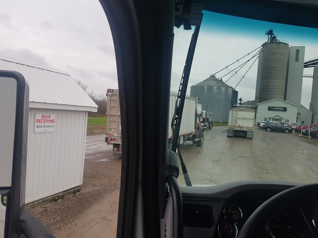New-Life Mills | 24162 Denfield Rd, Denfield, ON N0M 1P0, Canada | Phone: (519) 666-1400