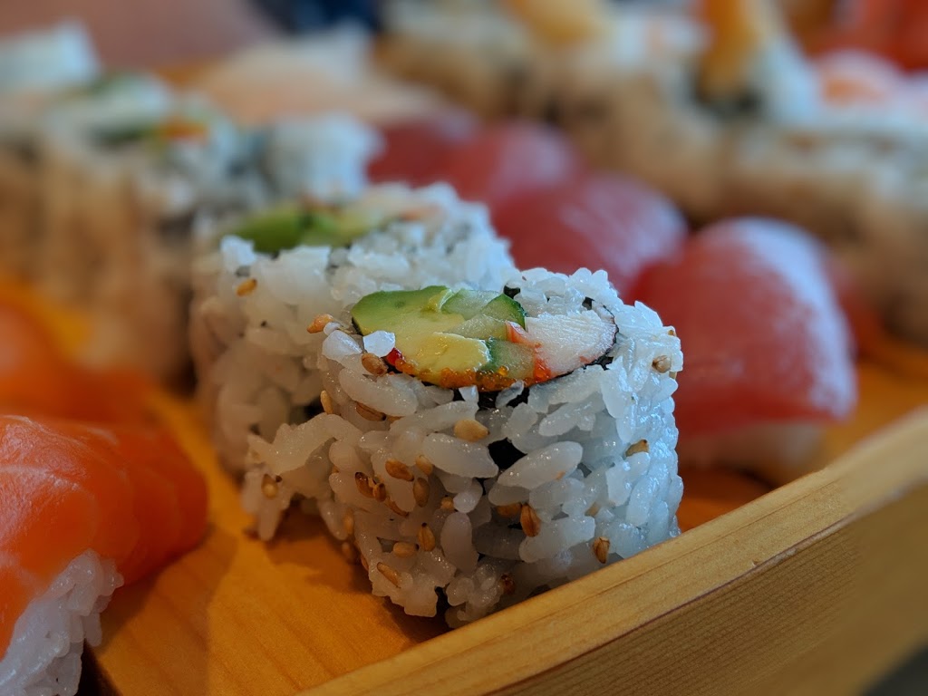 SUSHI4U | 6465 Millcreek Dr #181, Mississauga, ON L5N 5R3, Canada | Phone: (905) 858-9412
