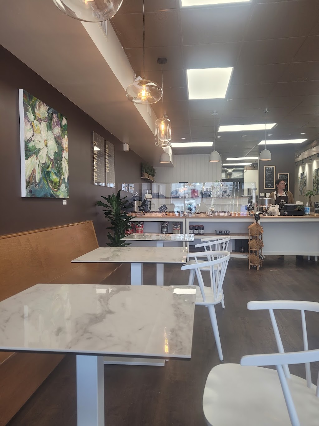 Marys Muffins | 326 Kerr St, Oakville, ON L6K 3B5, Canada | Phone: (905) 844-8322
