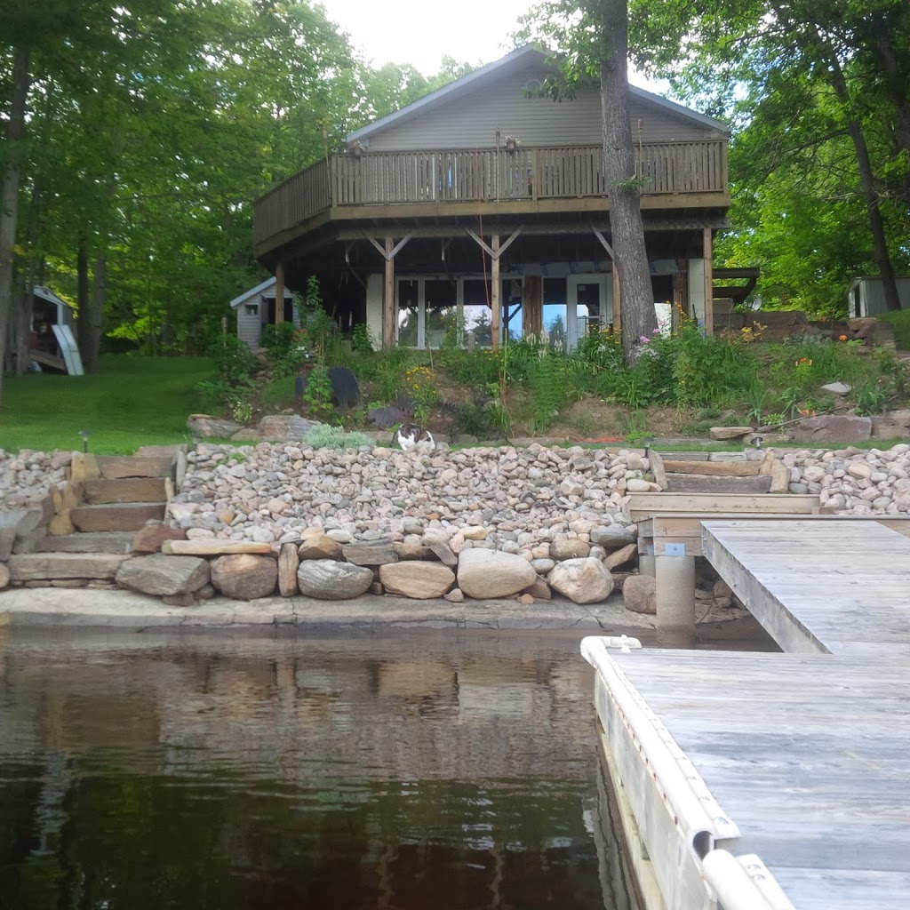 Pleasant View Cottage | 1137 Jones Rd, Algonquin Highlands, ON K0M 1J1, Canada | Phone: (416) 684-3317