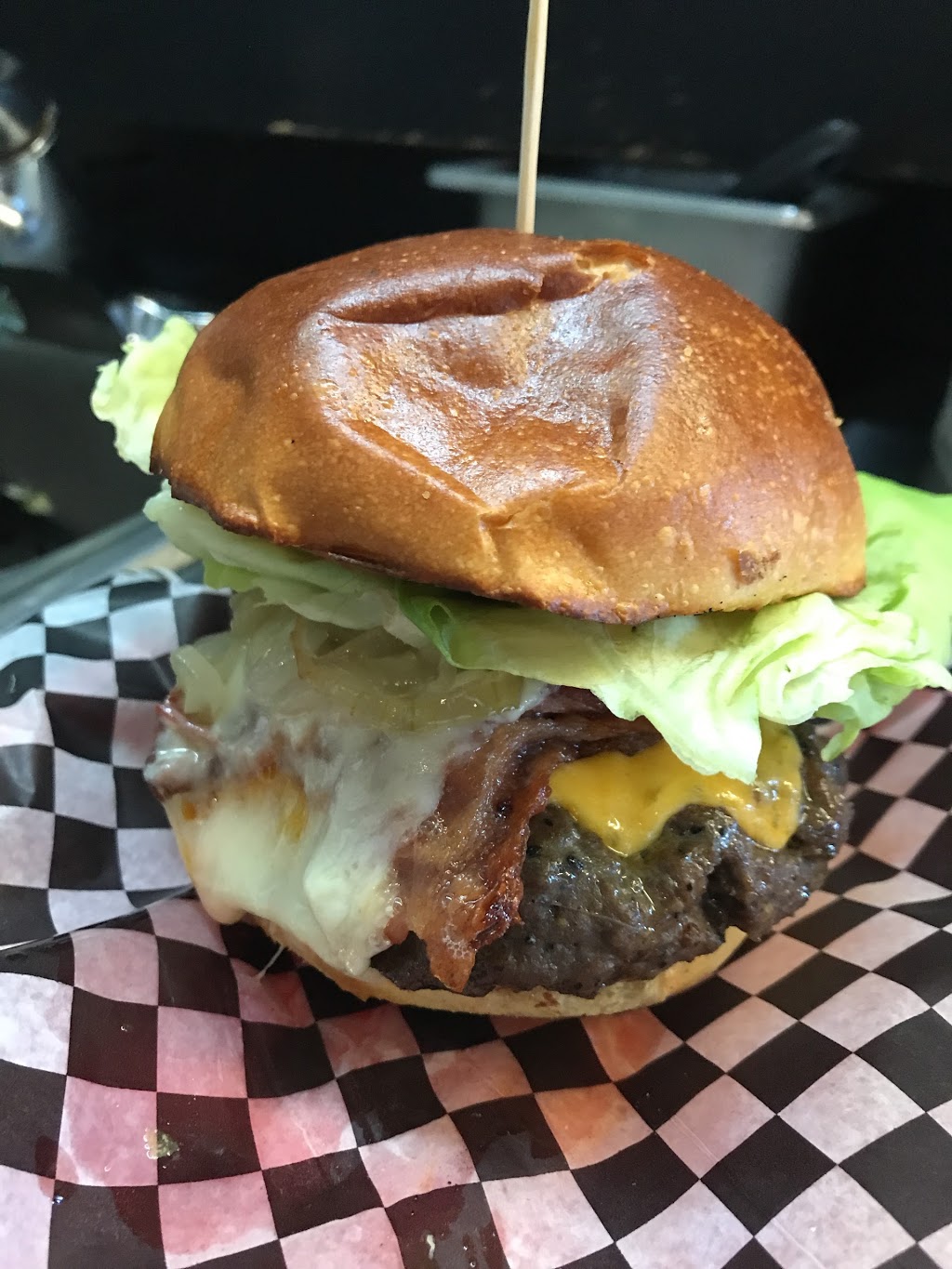 Mommaz Boyz | 454 First Ave, Welland, ON L3C 6A7, Canada | Phone: (905) 735-8388