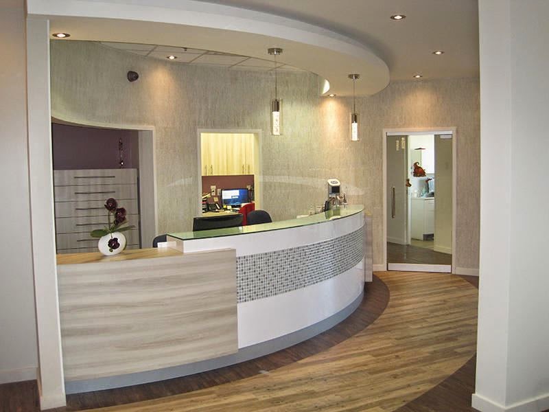 Centre Dentaire Lyne Pharand | 21 Boulevard de la Cité-des-Jeunes, Vaudreuil-Dorion, QC J7V 0N3, Canada | Phone: (450) 218-7070