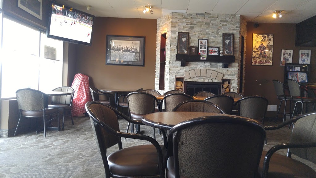 Capital Pizza & Steak House | 8304 160 Ave NW, Edmonton, AB T5Z 3P1, Canada | Phone: (780) 457-0909