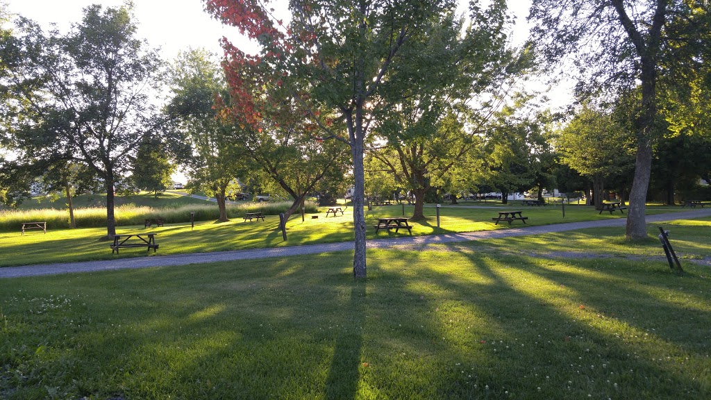 Recreationland Tent & Trailer Park | 1566 Canaan Rd, Cumberland, ON K4C 1J5, Canada | Phone: (613) 833-2974