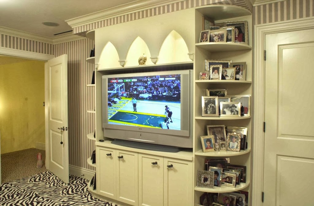 Oscar Granns Furniture | 237 E 1 St, North Vancouver, BC V7L 1B4, Canada | Phone: (604) 987-9833
