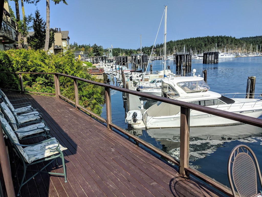 Friday Harbor Lights | 250 Warbass Way, Friday Harbor, WA 98250, USA | Phone: (360) 378-4317