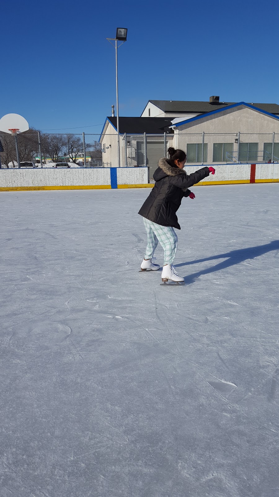 Chalmers Community Centre Inc | 480 Chalmers Ave, Winnipeg, MB R2L 0G5, Canada | Phone: (204) 668-1110