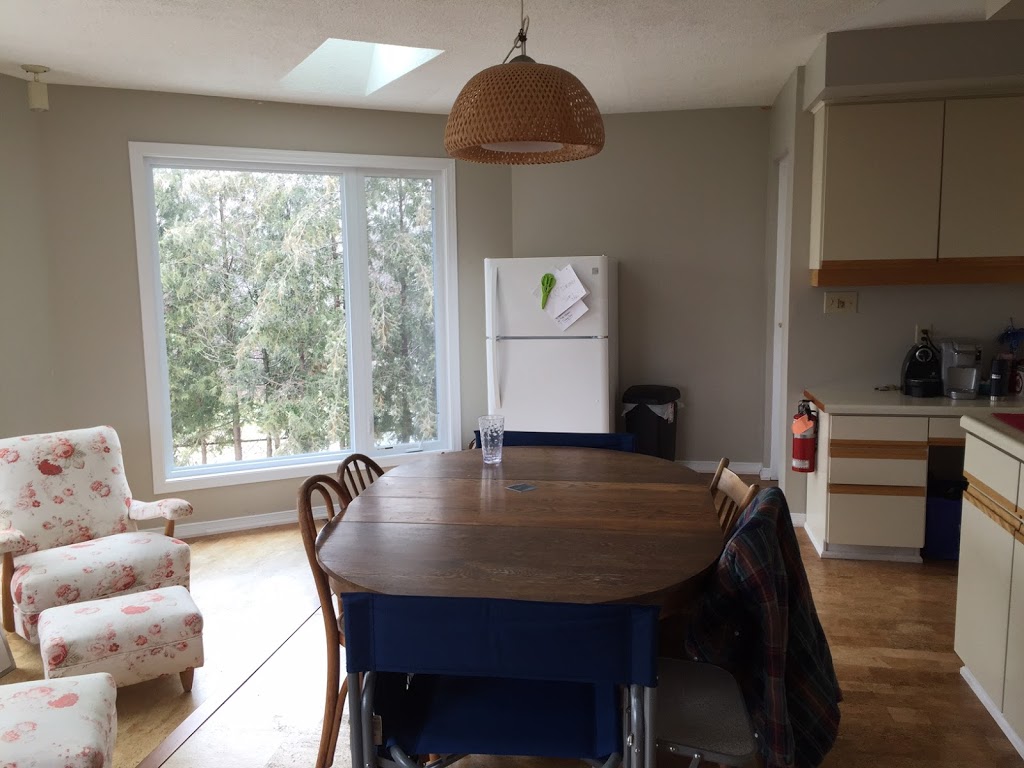 Beechwood Rentals | 405 Winchester Dr, Waterloo, ON N2T 1H6, Canada | Phone: (519) 886-1414