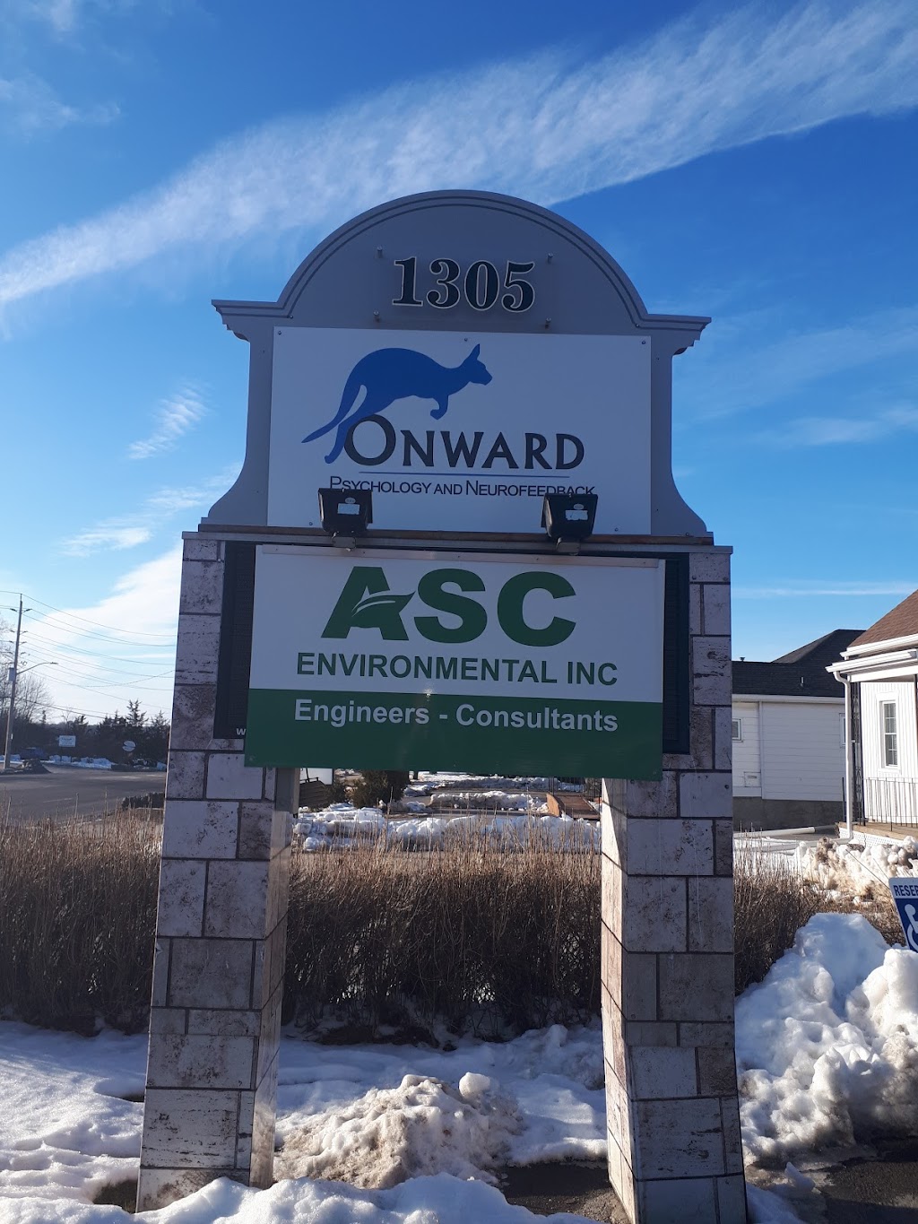 Onward Psychology & Neurofeedback Clinic | 1305 Princess St, Kingston, ON K7M 3E3, Canada | Phone: (613) 546-9118