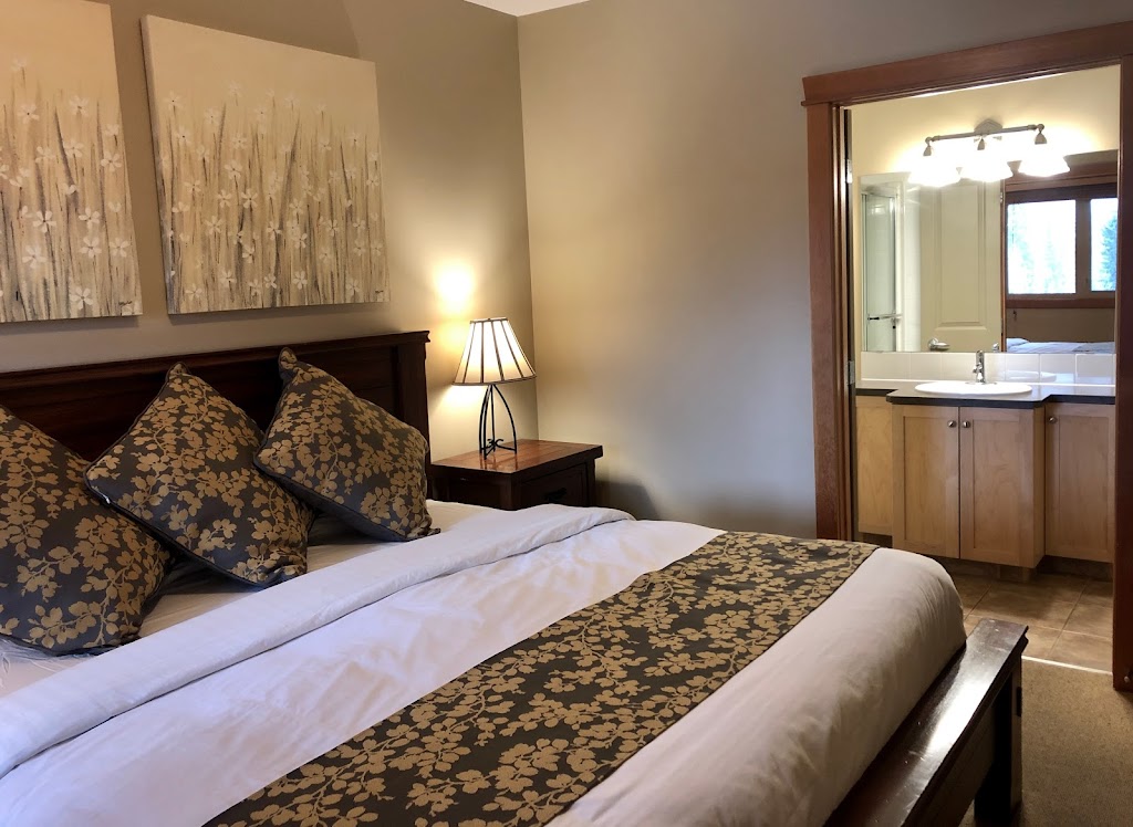Lodges at Canmore | 107 Montane Rd, Canmore, AB T1W 3J2, Canada | Phone: (866) 678-9350