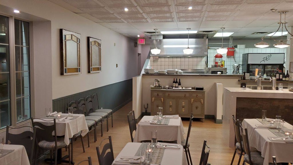 Seasoned Restaurant | 162 King William St, Hamilton, ON L8R 3N9, Canada | Phone: (289) 426-0936