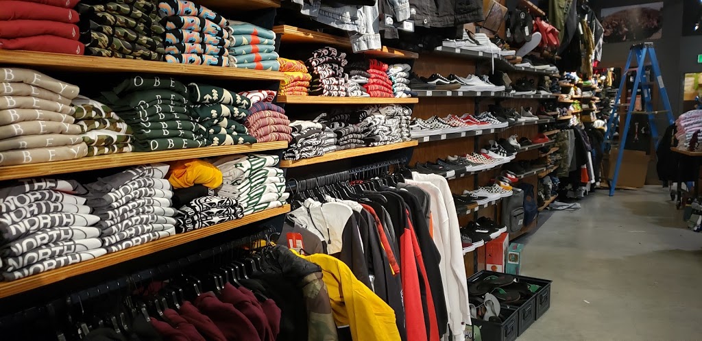 Zumiez | 5000 Canoe Pass Way #626, Tsawwassen, BC V4M 0B3, Canada | Phone: (604) 948-0687