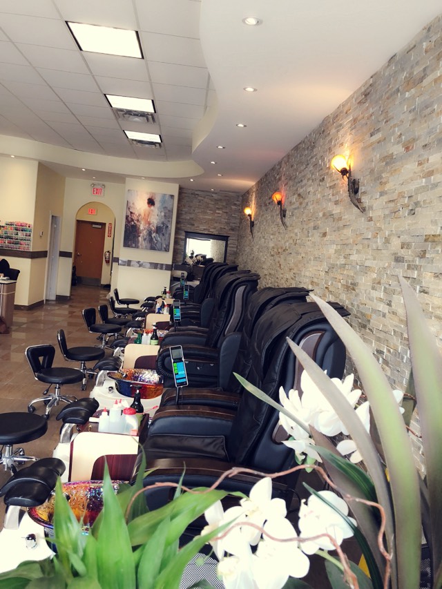 Aj nails | 8249 Eagle Landing Pkwy #314, Chilliwack, BC V2R 0P9, Canada | Phone: (604) 391-0068