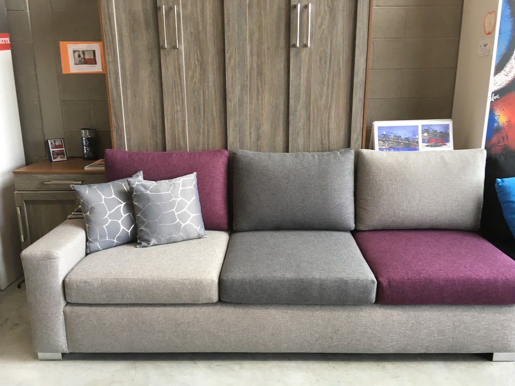 lit escamotable et sofa | 475 Montée Masson, Mascouche, QC J7K 2L6, Canada | Phone: (438) 491-7884