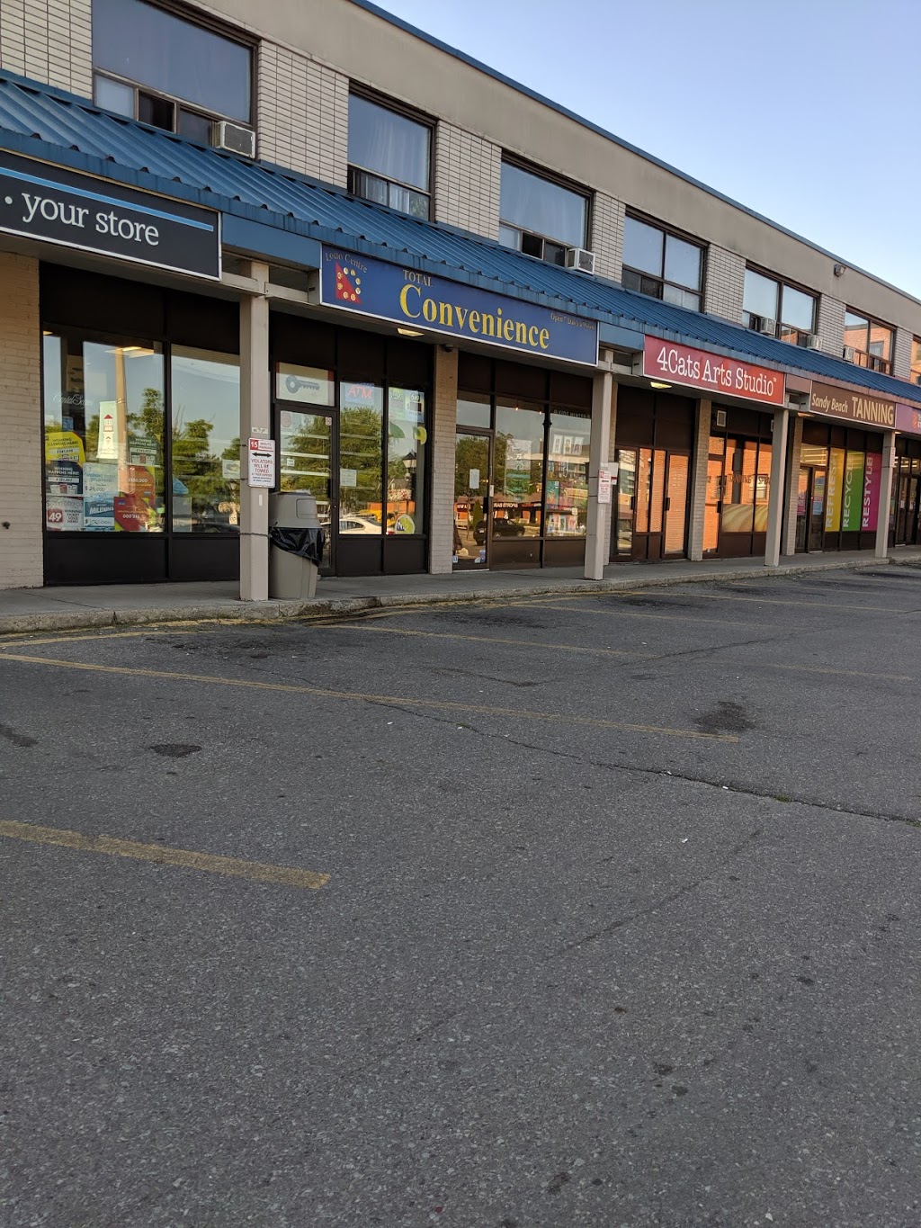 Total Convenience | 193 Lakeshore Rd E, Mississauga, ON L5G 1G2, Canada | Phone: (905) 278-8961