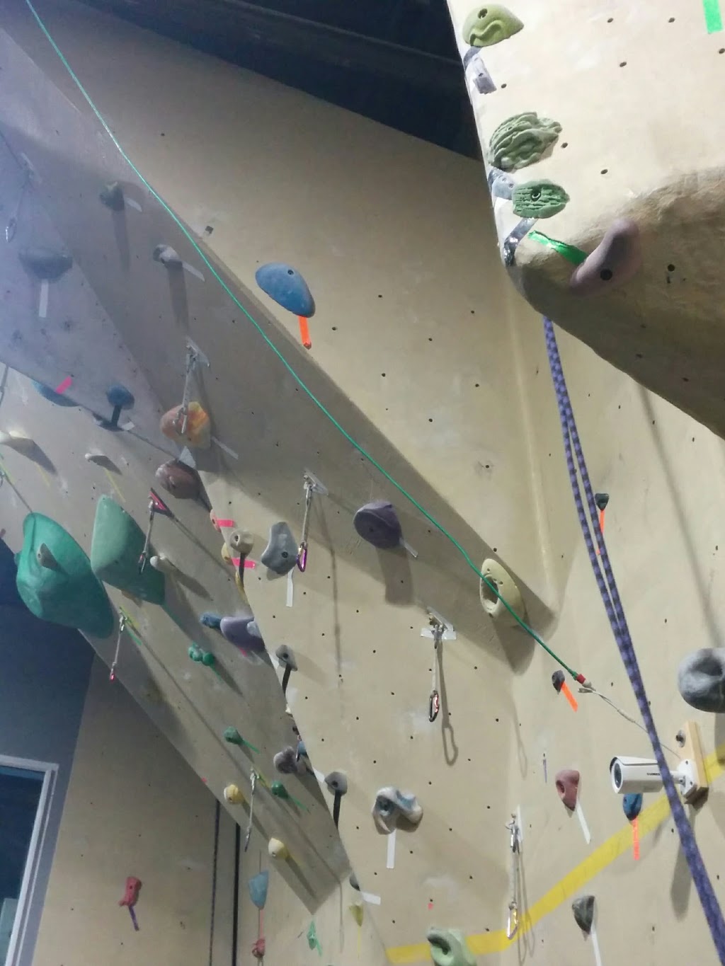 Project Climbing Centre | gym | 34100 S Fraser Way #3, Abbotsford, BC V2S 2C6, Canada | 6048642917 OR +1 604-864-2917