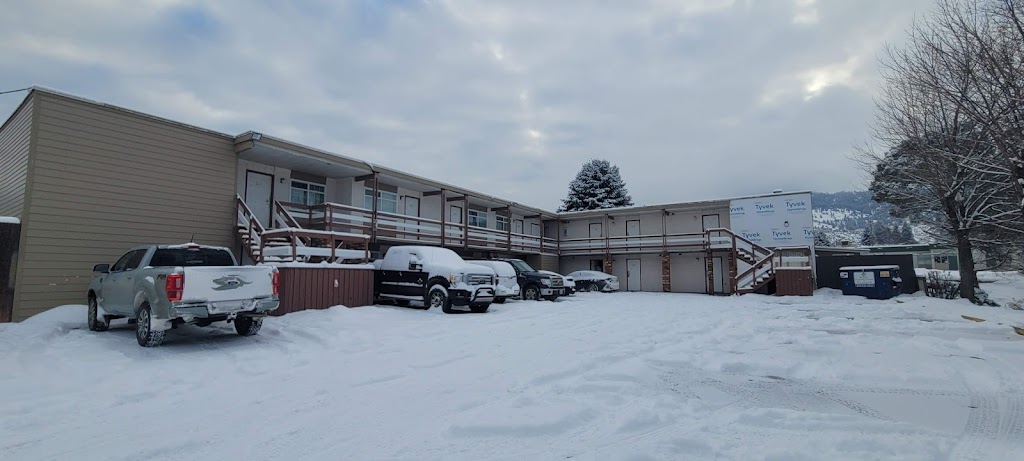 Riders Motor Inn | 1759 Trans-Canada Hwy, Kamloops, BC V2C 3Z6, Canada | Phone: (250) 374-2144