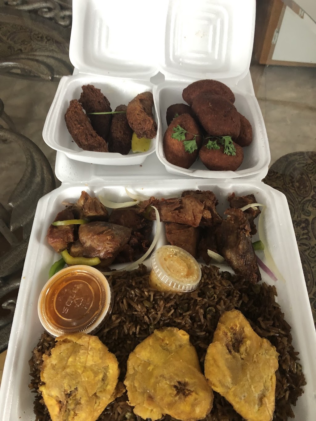 Restaurant Kay Toto | 3000 Boulevard des Laurentides, Laval, QC H7K 3K7, Canada | Phone: (450) 669-8686