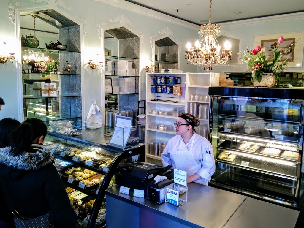 Orchid Pastry | 6219 Centre St NW, Calgary, AB T2K 0V2, Canada | Phone: (403) 457-5757