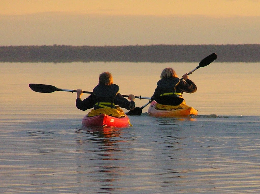 Lake Manitoba Narrows Chalet 5 | 9 Skinny Dip Drive, Oakview, MB R0C 2K0, Canada | Phone: (204) 293-0556