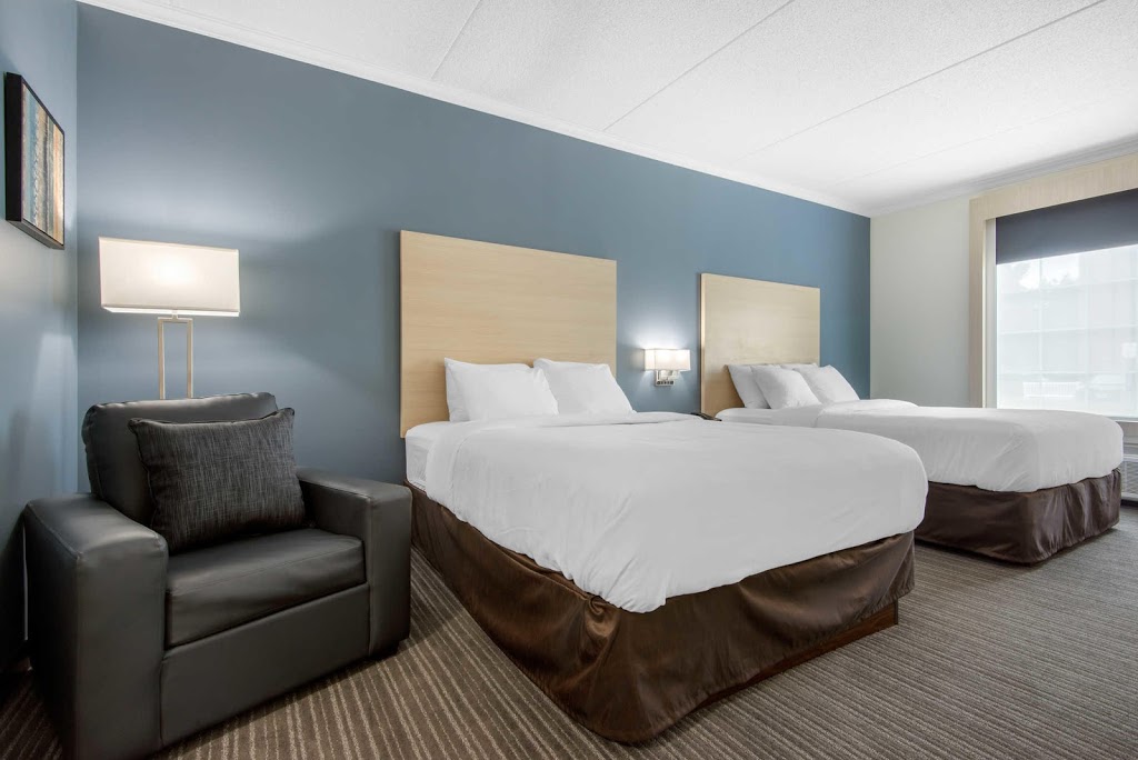 Quality Inn & Suites | 2930 S Sheridan Way, Oakville, ON L6J 7T4, Canada | Phone: (905) 829-8020