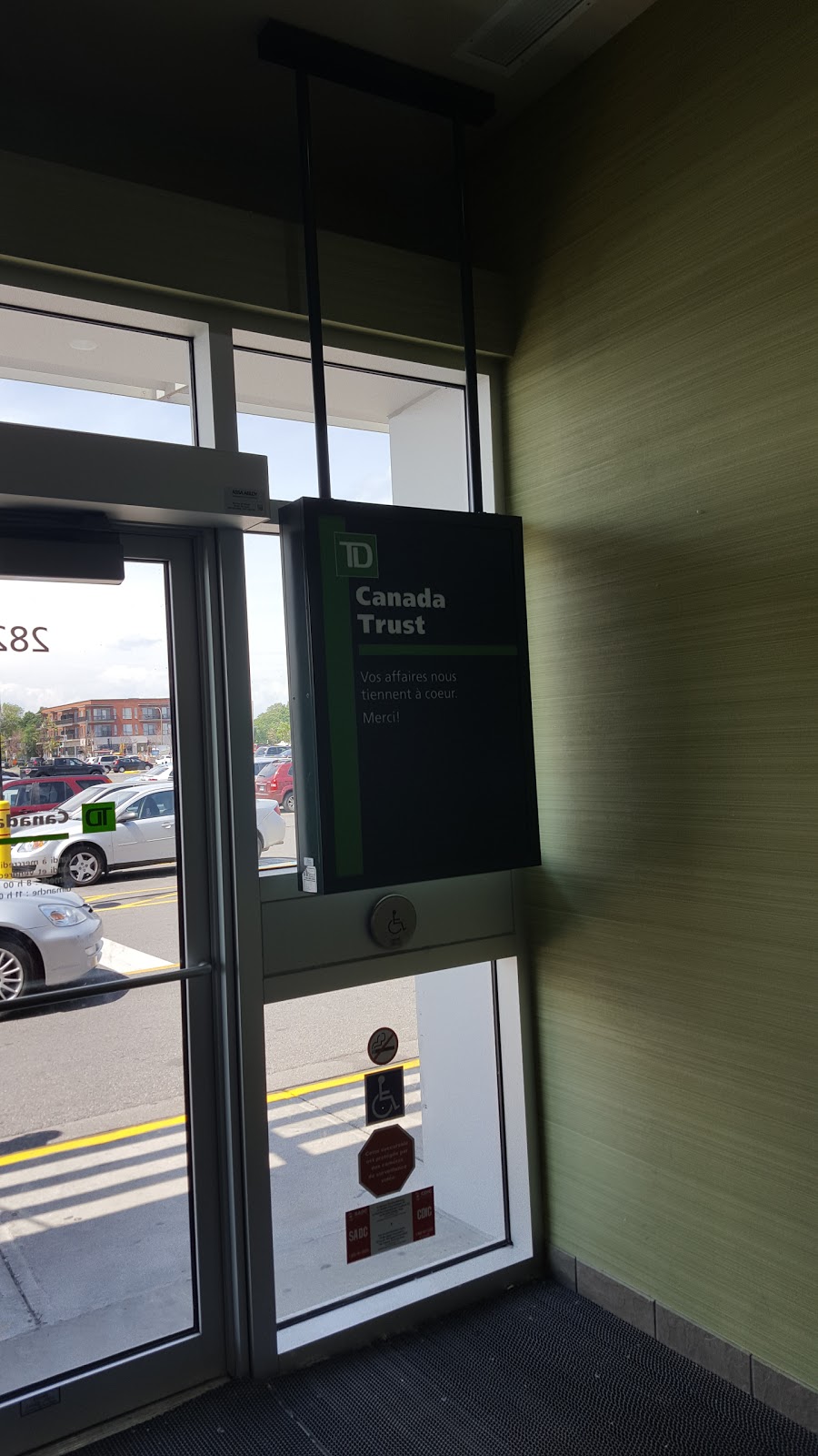TD Canada Trust Branch and ATM | 2828 De, Rue de Salaberry, Montréal, QC H3M 1L3, Canada | Phone: (514) 332-0151