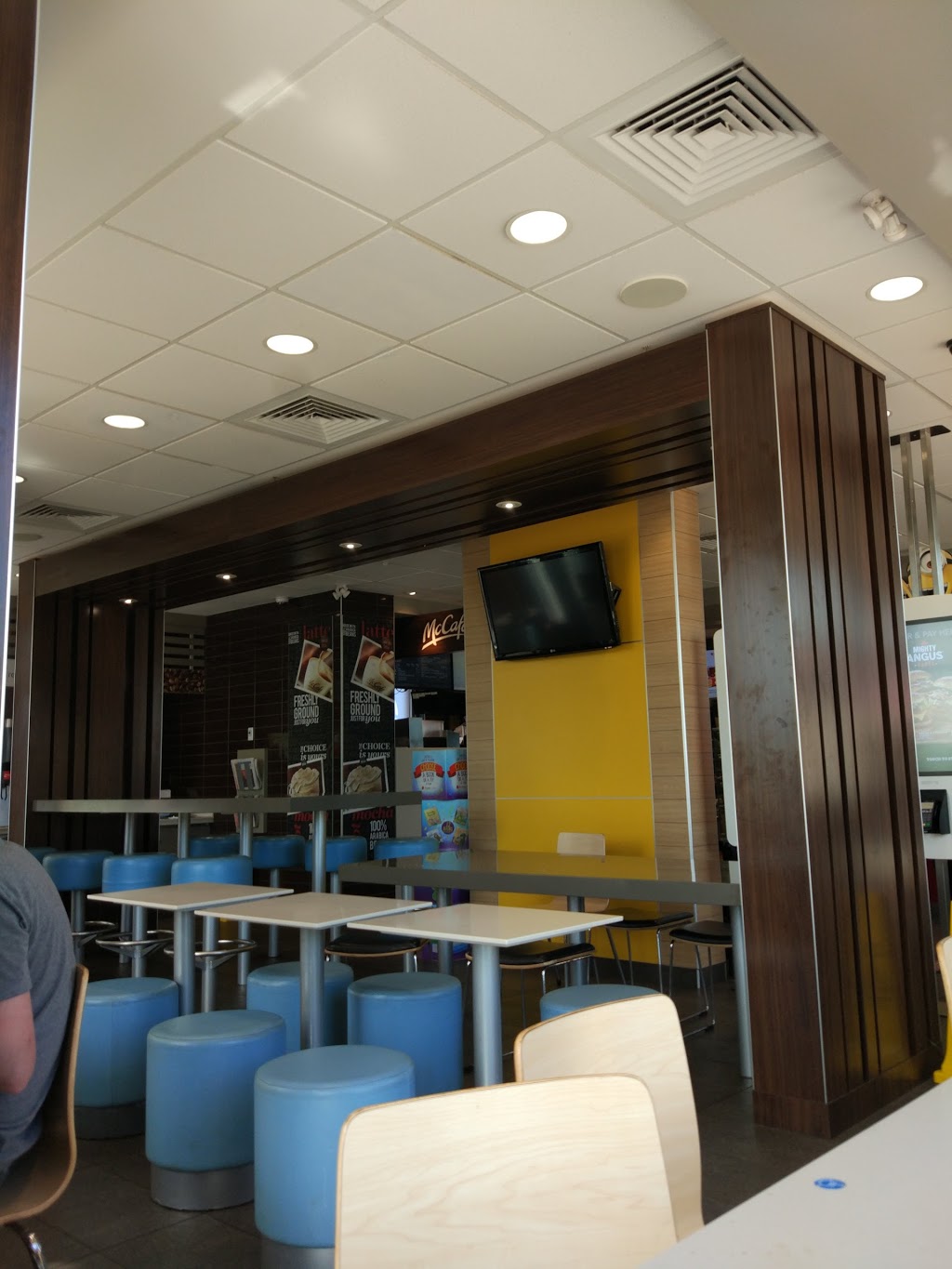 McDonalds | 709 Erie St, Stratford, ON N4Z 1A2, Canada | Phone: (519) 273-3730
