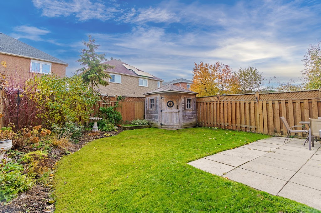 JPG Media - Real Estate Photography and Virtual Tours | 209 Mountainberry Rd, Brampton, ON L6R 1W3, Canada | Phone: (647) 986-5810