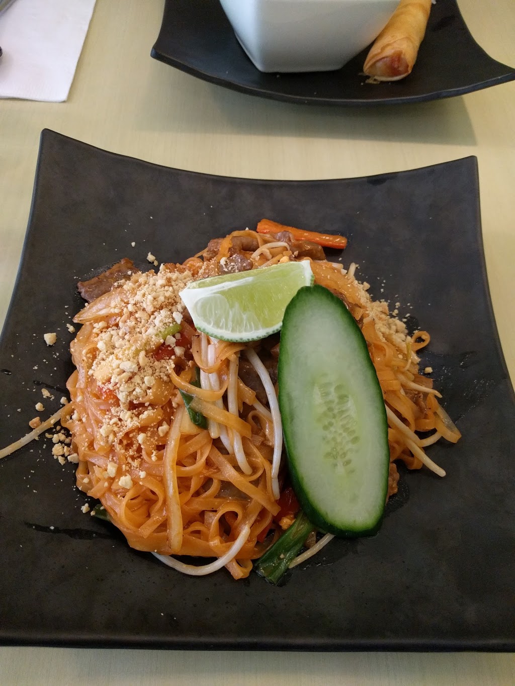 Mr. Thai | 1521 Yonge St #6, Toronto, ON M4T 1Z2, Canada | Phone: (647) 351-8424