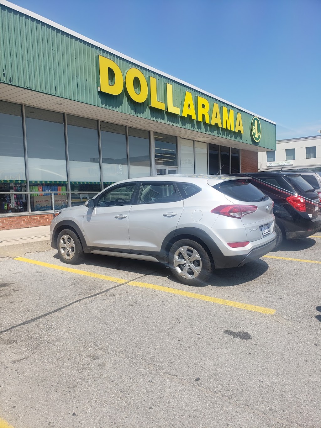 Dollarama | 6777 Morrison St, Niagara Falls, ON L2E 2E9, Canada | Phone: (905) 371-3207