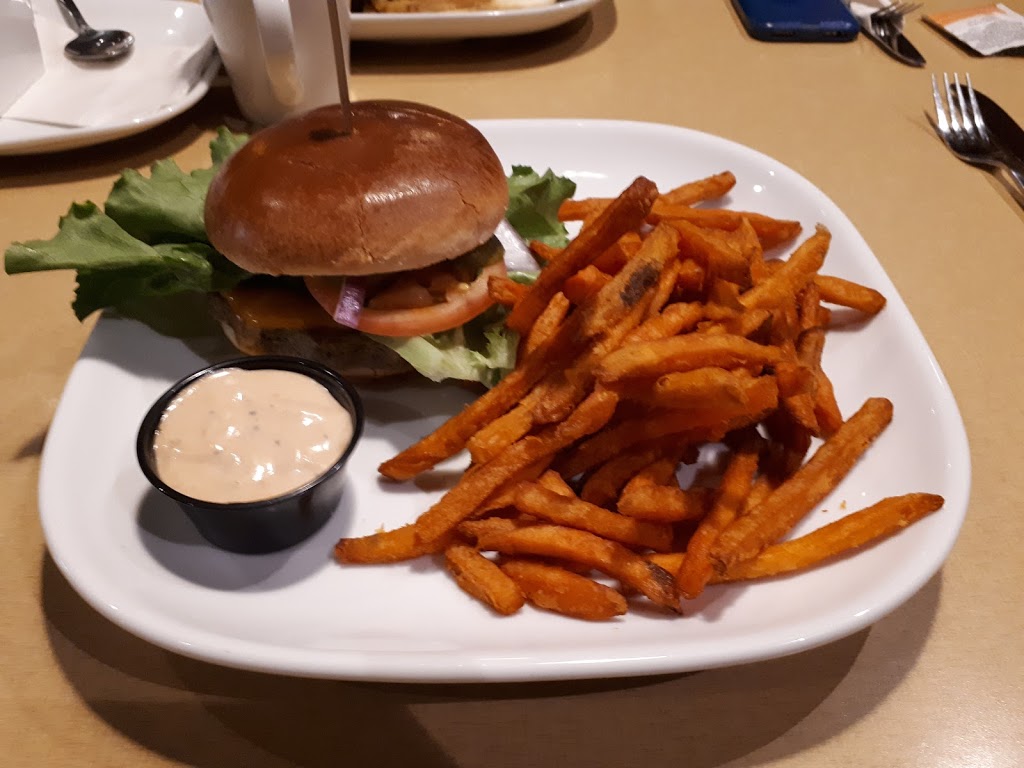 Boston Pizza | 6455 Macleod Trail SW, Calgary, AB T2H 0K8, Canada | Phone: (403) 255-2525