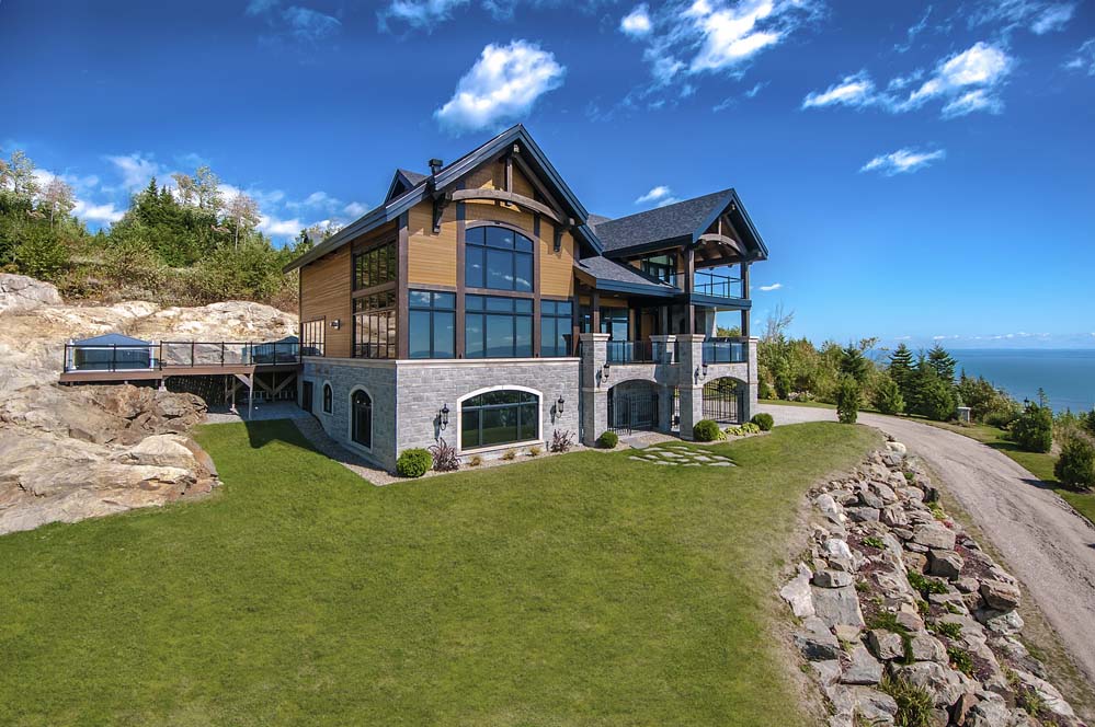 Le Manoir Laura Marie | 434 Chemin Catherine-Delzenne, Saint-Joseph-de-la-Rive, QC G0A 3Y0, Canada | Phone: (418) 932-3163