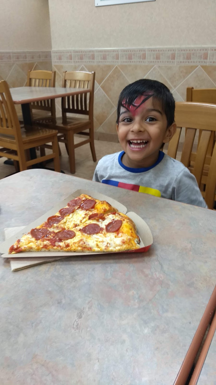 Pizza Pizza | 2201 Brant St #9, Burlington, ON L7P 3N8, Canada | Phone: (905) 527-1111