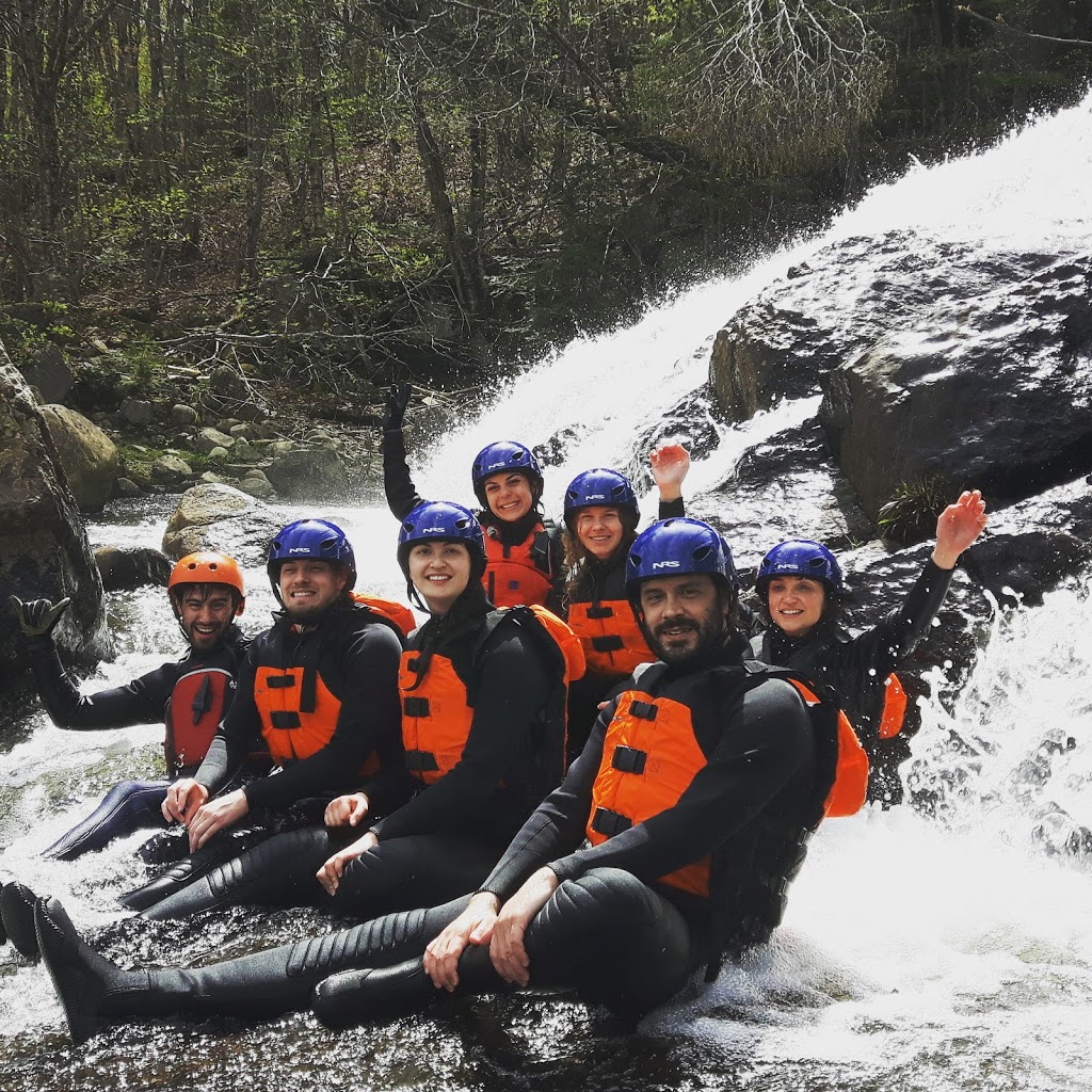 Expeditions Panorama | 33 Chemin de la Coulée, Lac-Beauport, QC G3B 1B1, Canada | Phone: (581) 984-8344