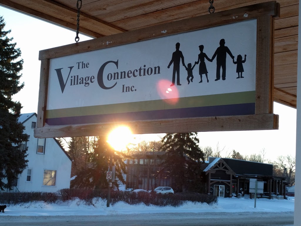 Village Connection Thrift Store magasin daubaines | 482 Rue Sabourin, Saint-Pierre-Jolys, MB R0A 1V0, Canada | Phone: (204) 433-7114