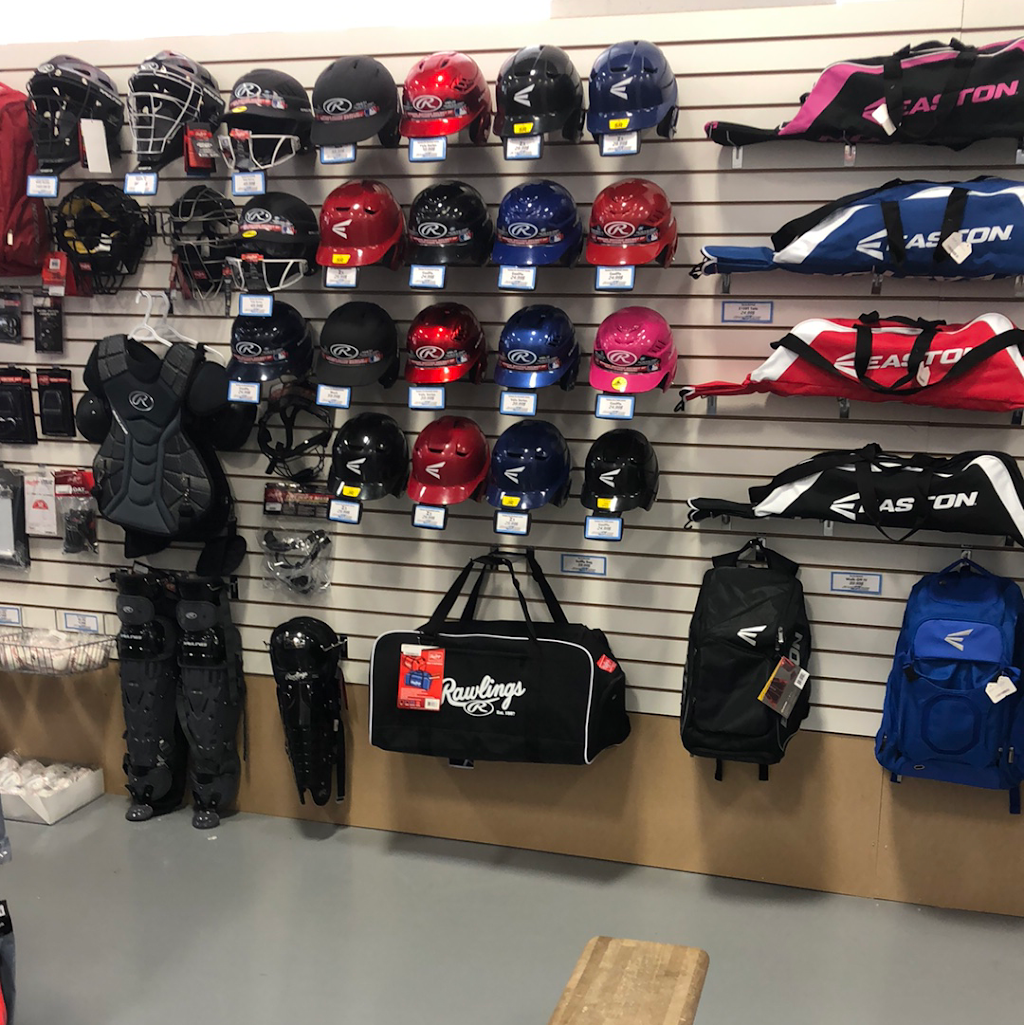 Sports Aux Puces Mascouche | 285 Mnt Masson, Mascouche, QC J7K 2L6, Canada | Phone: (450) 966-9777