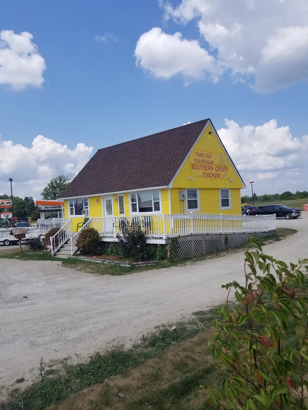 Southern Crispy Chicken | 514 Main St N, Mount Forest, ON N0G 2L1, Canada | Phone: (519) 509-6000