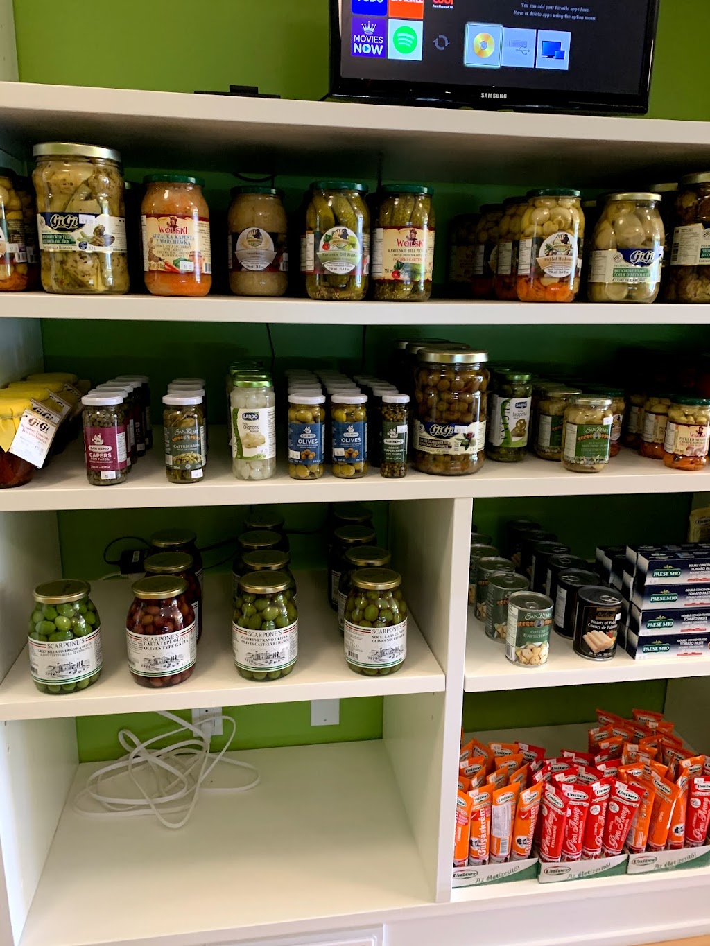 Emilio’s Mercato Italiano | 12849 20 Ave, Blairmore, AB T0K 0E0, Canada | Phone: (403) 753-8121