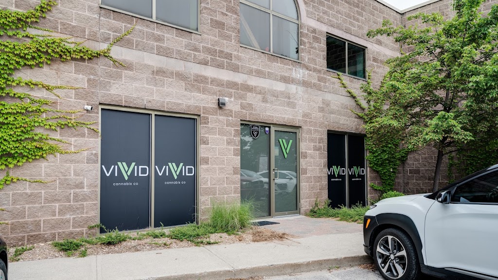Vivid Cannabis Co. | 3 Progress Dr Unit 3, Orillia, ON L3V 0T7, Canada | Phone: (705) 298-1852