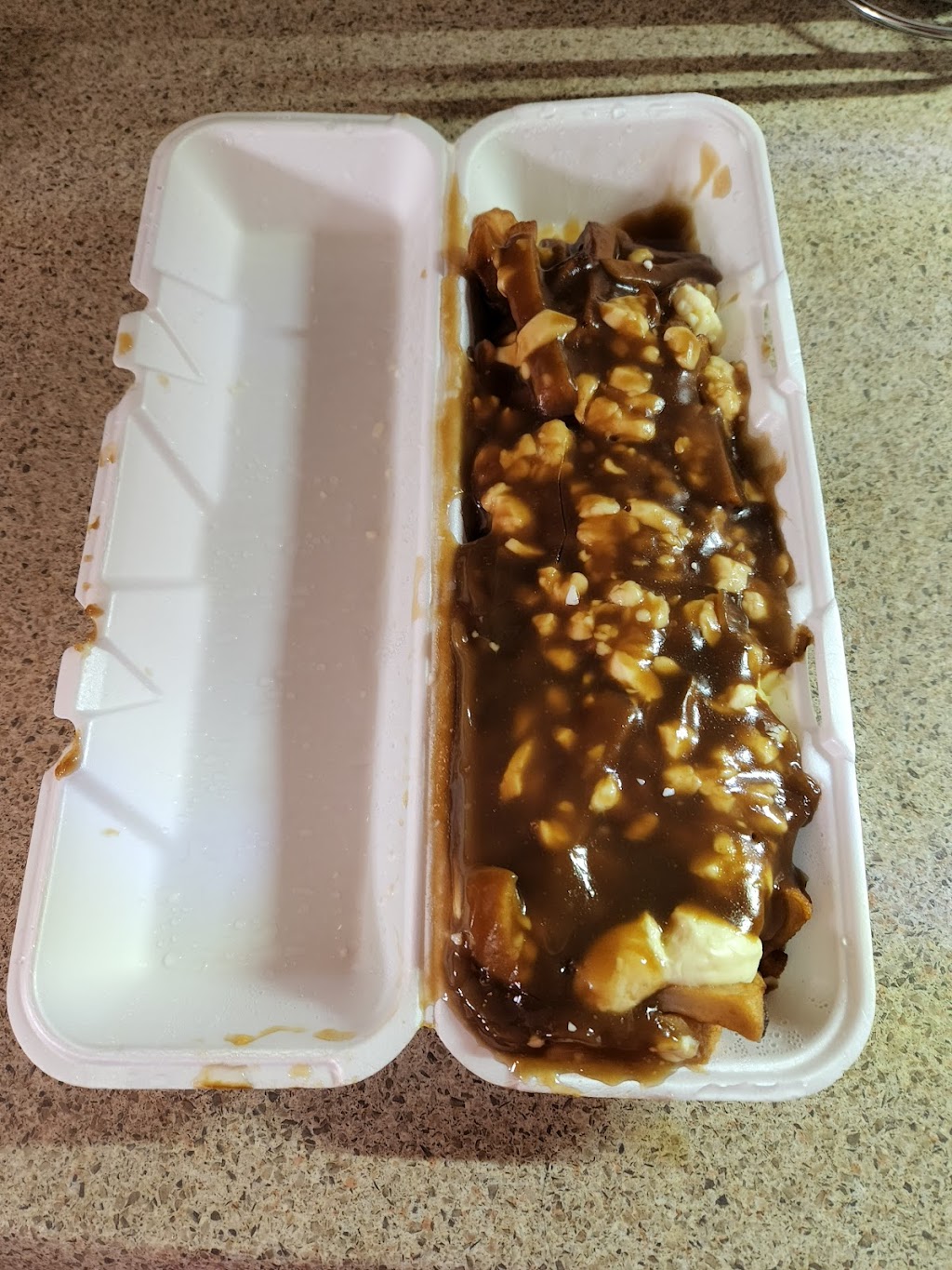 Restaurant La Fureur | 1478 Av. du Rocher, Normandin, QC G8M 3Y1, Canada | Phone: (418) 274-8181