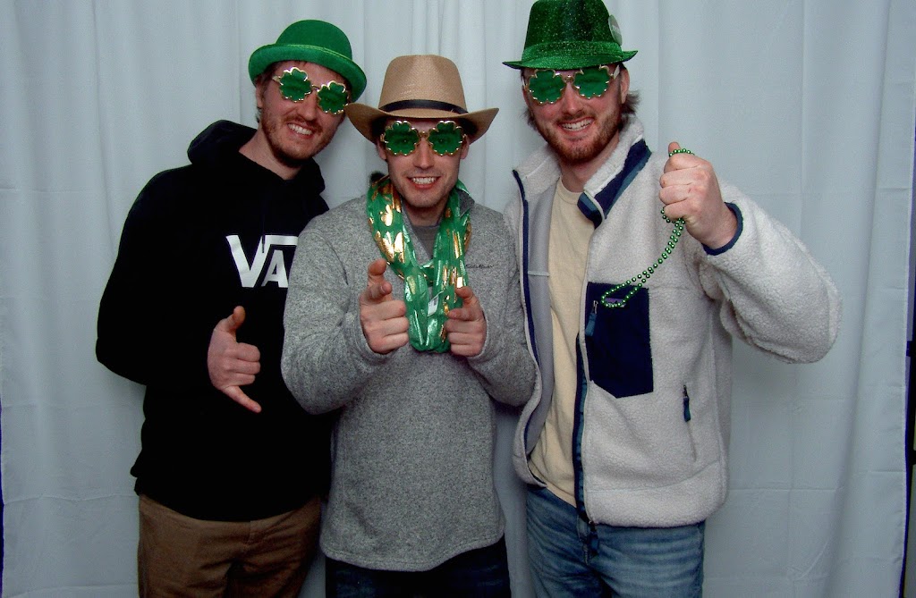 North Simcoe Photo Booth Co. | 72 Jephson St, Victoria Harbour, ON L0K 2A0, Canada | Phone: (705) 543-9468