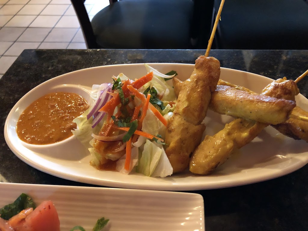 Taste Of Thailand Cuisine | 5310 Dundas St W, Etobicoke, ON M9B 1B3, Canada | Phone: (416) 239-2824