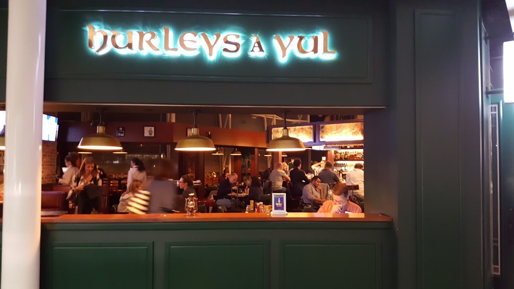 Hurleys à YUL | 975 boul. Roméo-Vachon N, Dorval, QC H4Y 1H1, Canada | Phone: (514) 636-2094