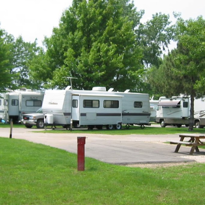 Ottawas Poplar Grove Campground/ RV Park | 6154 Bank St, Greely, ON K4P 1B4, Canada | Phone: (613) 821-2973