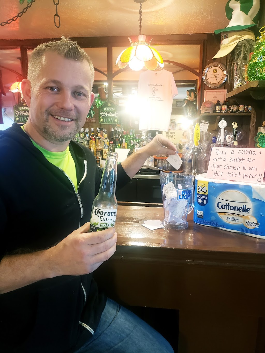 Central Tavern | 24121 Winter Line Rd, Chatham, ON N7M 5J7, Canada | Phone: (519) 351-5662