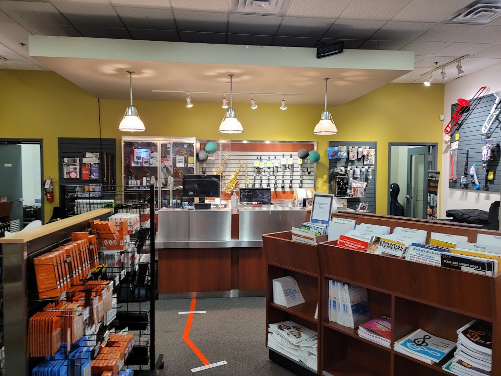 Long & McQuade Musical Instruments | 9833 Markham Rd, Markham, ON L6E 0E5, Canada | Phone: (905) 209-1177